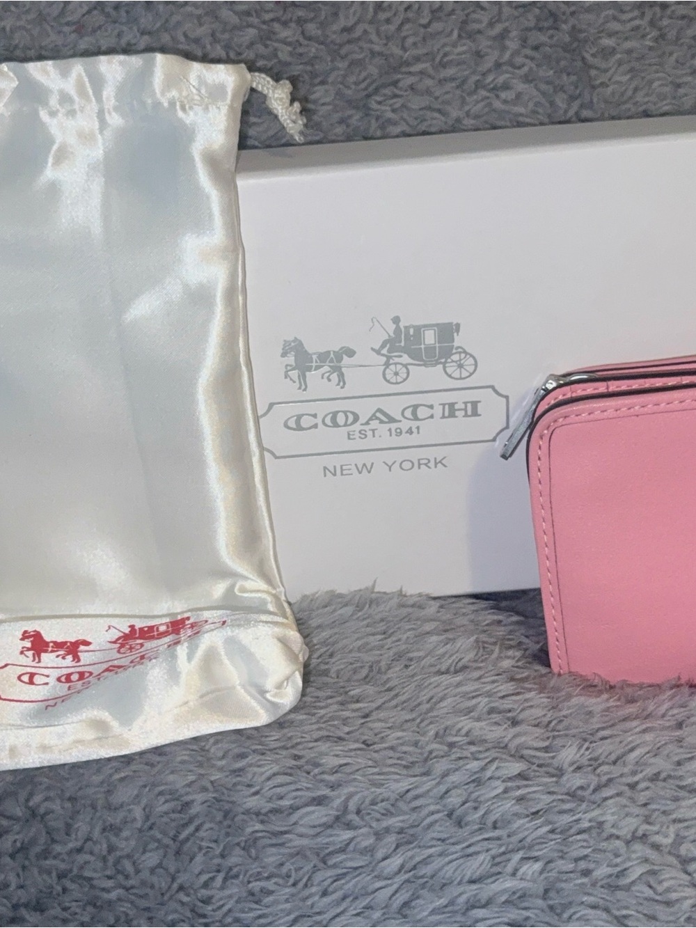 Coach Pink Leather Tabby Medium Wallet C Hardware Snap Closure Box Dust Bag - Picture 14 of 14